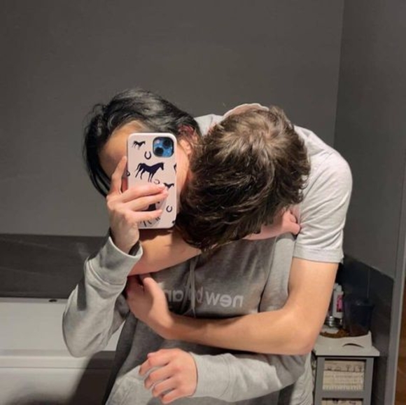 Meet your Posher, Joey - Picture 1 of 1